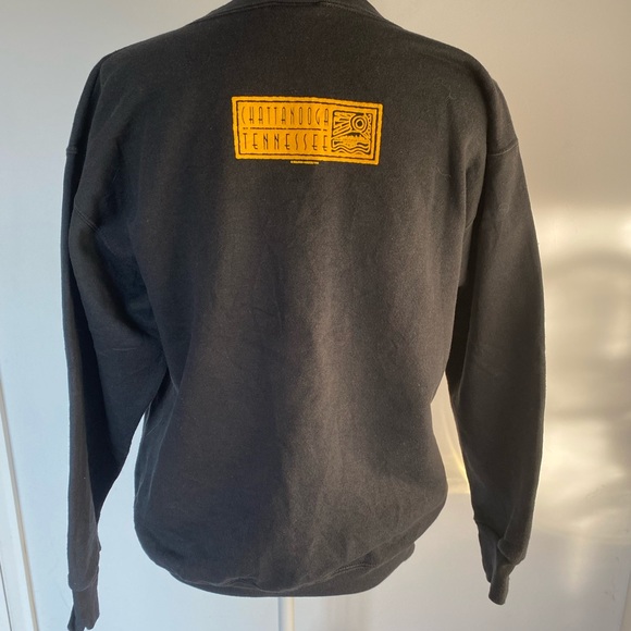 Vintage 90โs Chattanooga Tennessee bold print sweatshirt size Medium - Picture 7 of 8